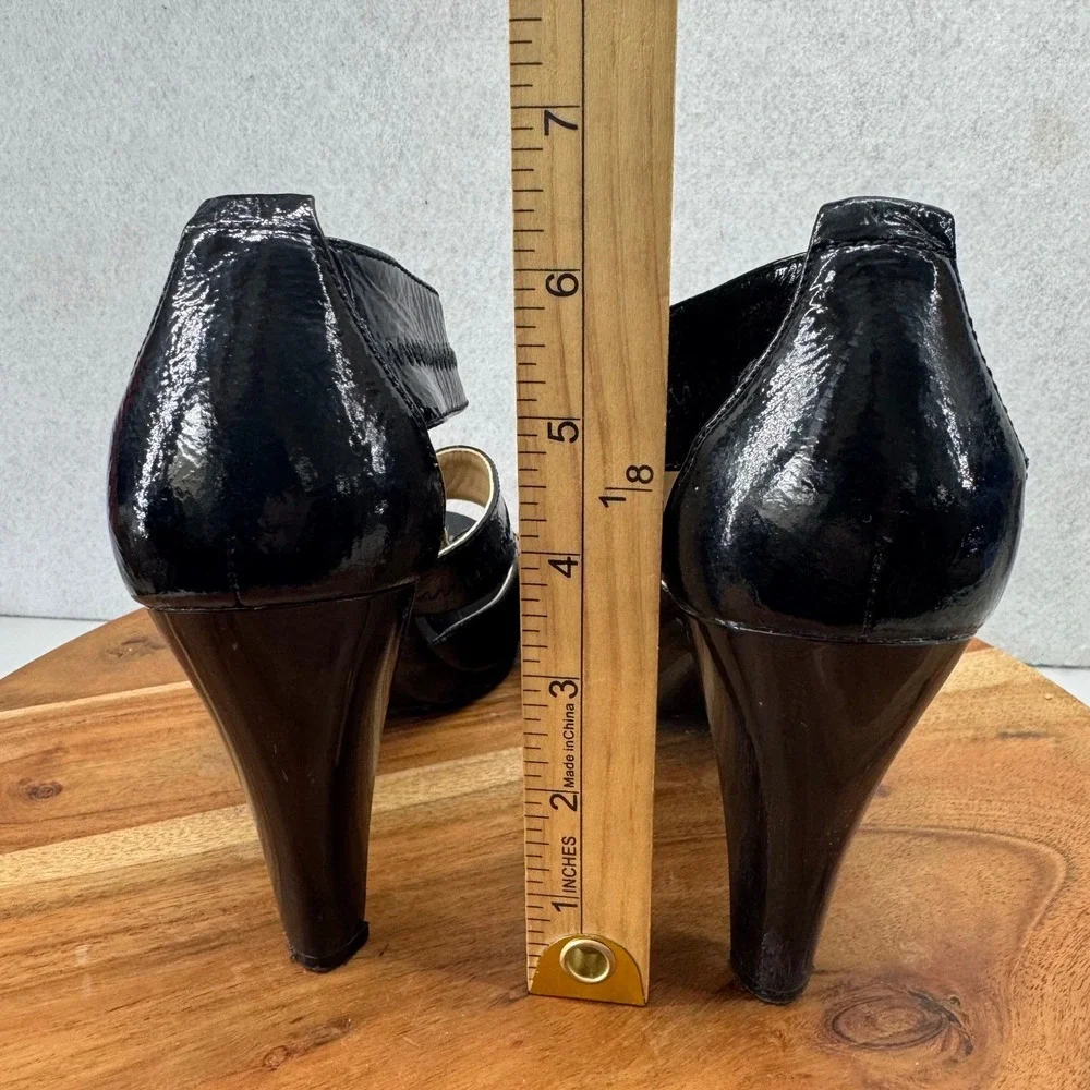 Michael Kors Berkley T-Strap Black Patent Leather Heeled Zip-up Sandals Size 9M - Picture 4 of 10